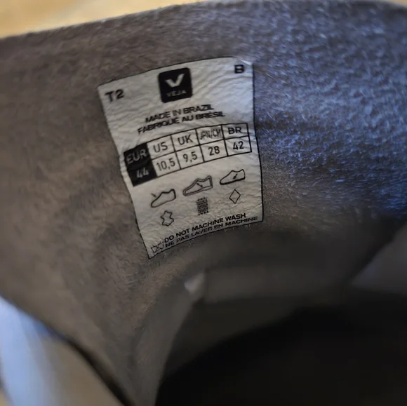 Veja Men's White and Black V_10 Leather Sneakers 10.5 - Picture 8 of 8